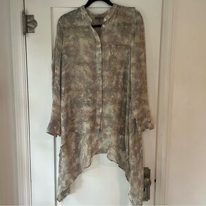 Maiyet silk tunic. Beautifully tailored, excellent condition.